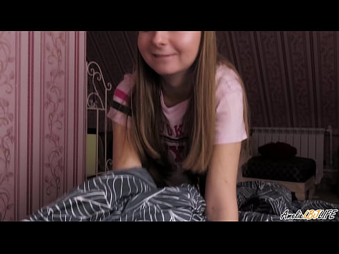 ❤️ Blondie souse BFF li a pwofondman epi li pran kom nan bouch li ️❌  Sèks nan ht.pi-porno.ru ️❤